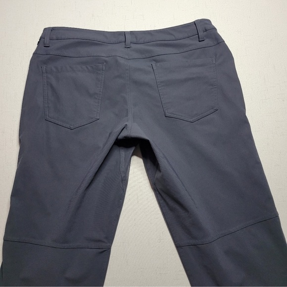 Lululemon Men’s ABC pant - Picture 8 of 9